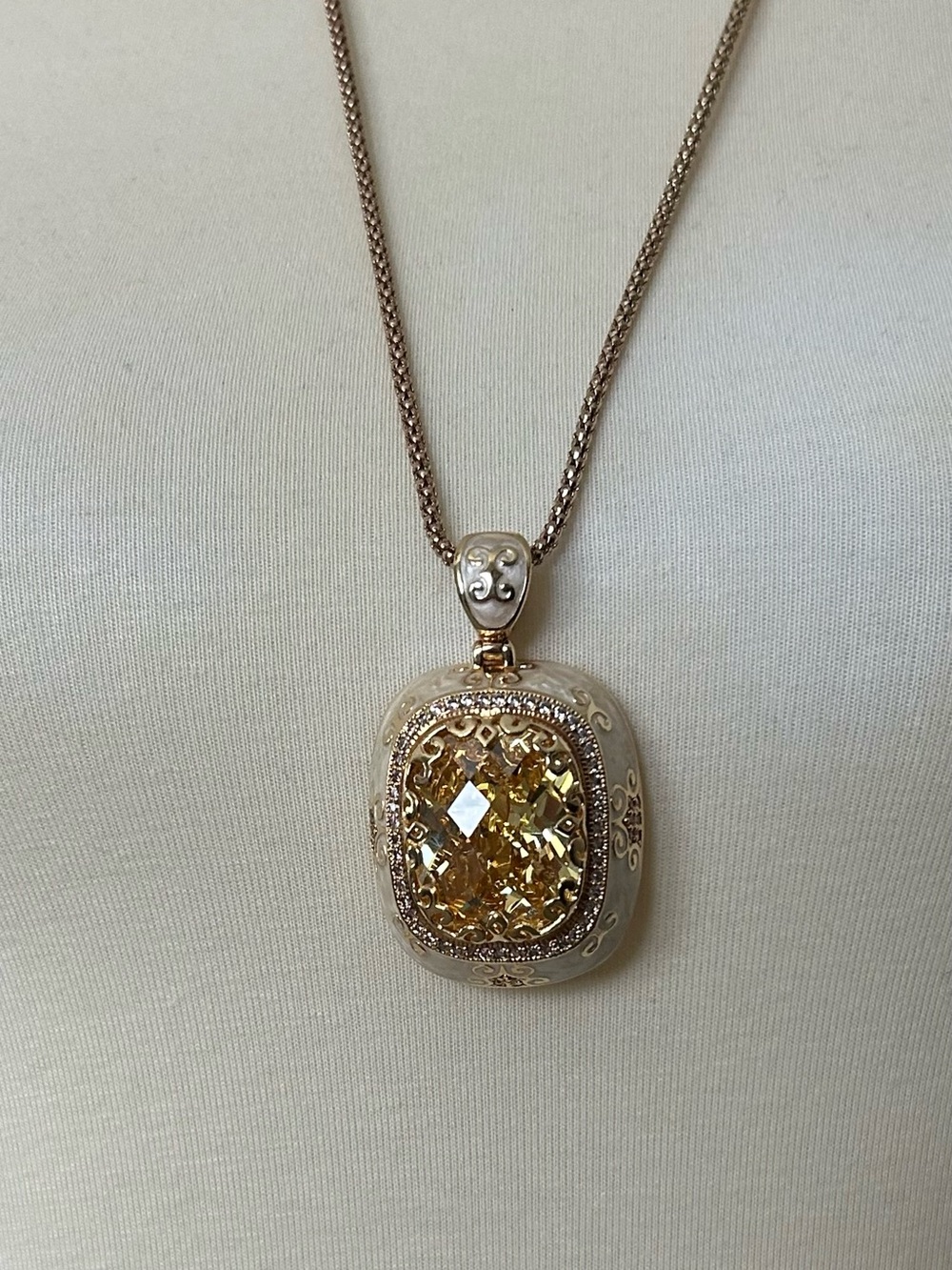 Designer Fashion Pendant from the
"Moroccan" collection by Lauren G Adams
